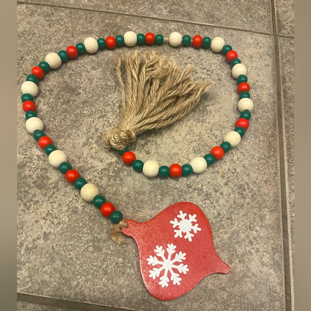 Christmas Garland Tiered Tray Decor